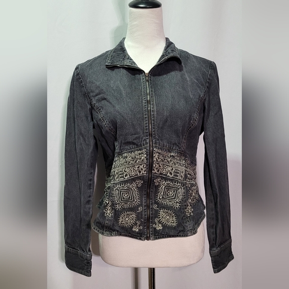 Bandolino Women's Black Vintage Embroidered Zip-Up Jean Jacket Size 6 (Small) - Picture 2 of 11